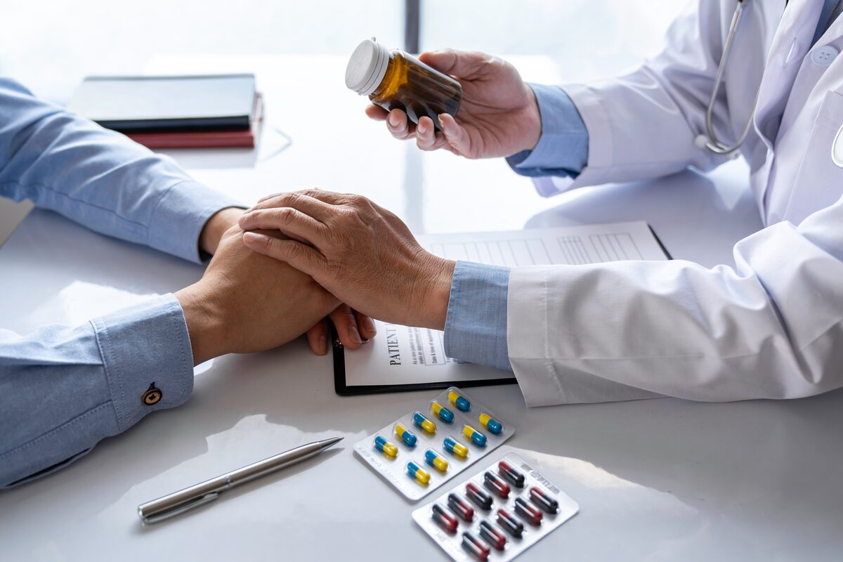 HealthGuys licensed insurance agent reviewing coverage options with Lake Worth TX family HealthGuys licensed insurance agent reviewing coverage options with Lake Worth TX family