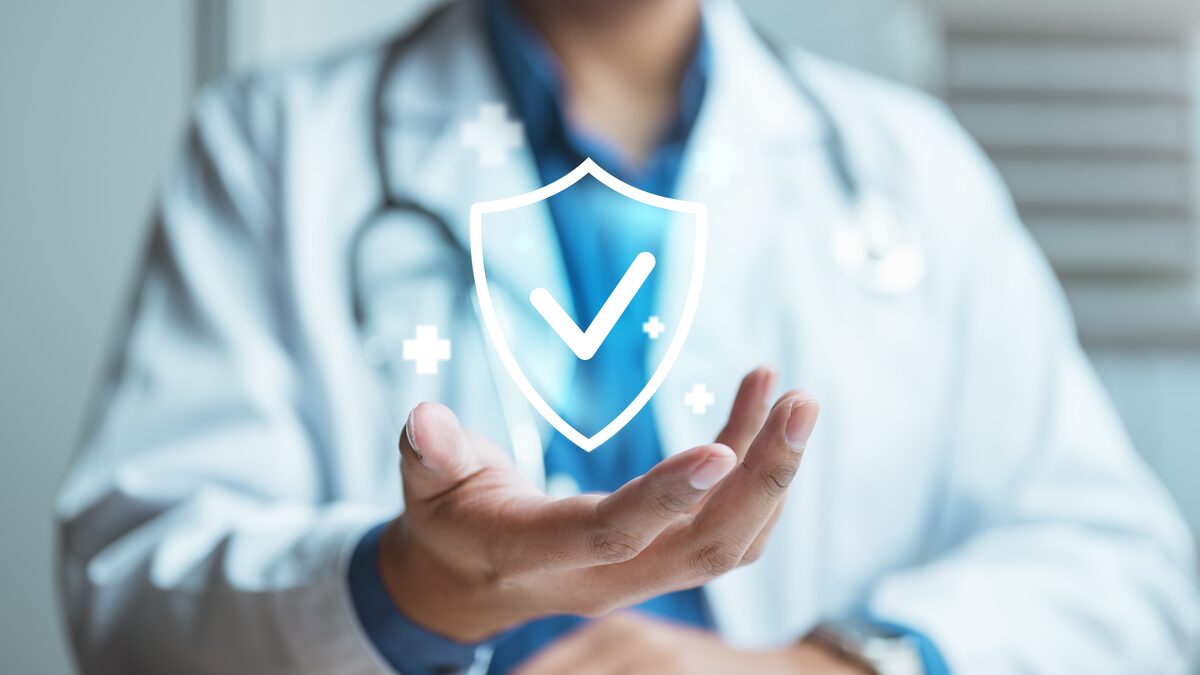 Health Insurance in Ovilla, TX HealthGuys licensed insurance agent consulting Ovilla TX family about health coverage