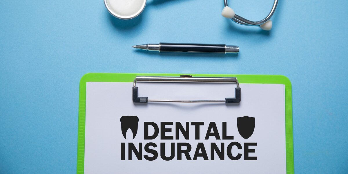 Comparison chart of scheduled versus non-scheduled dental insurance plans for DFW families